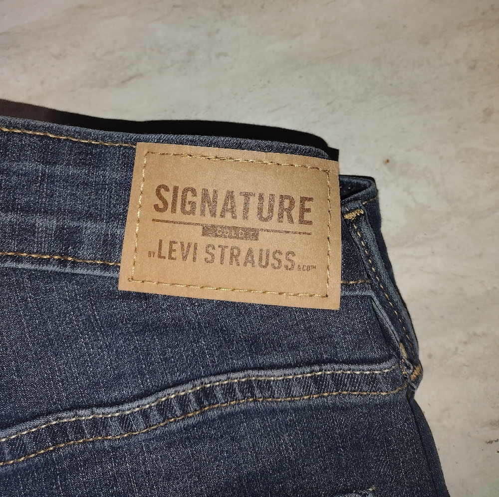 Signature by Levi Strauss Gold Label Maternity Skinny
